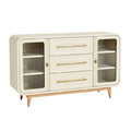Moderne Kast met Glazen Deuren en Gouden Accenten